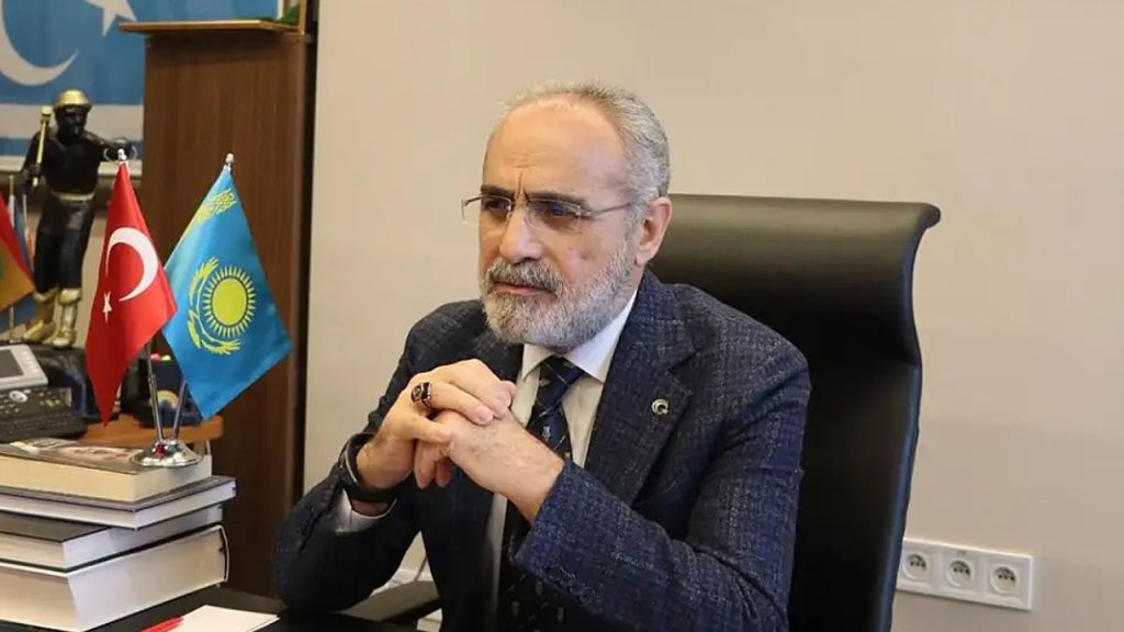 ‘Siz çoksunuz, biz Türk’